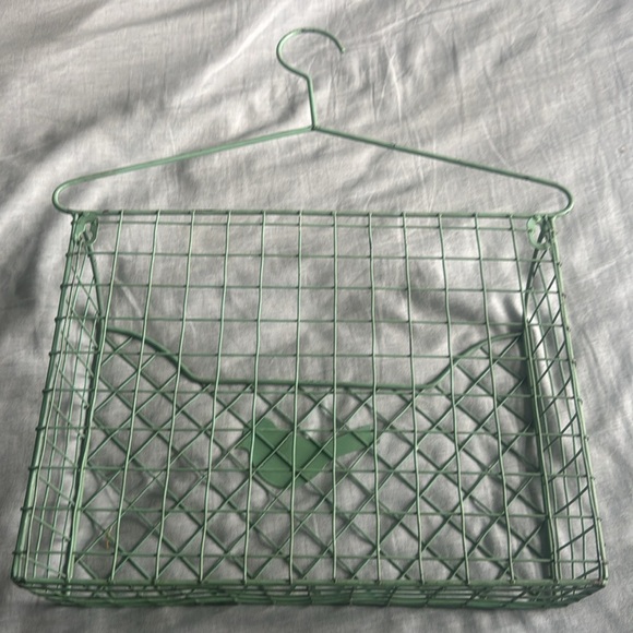 Bird hanging basket - Picture 3 of 3